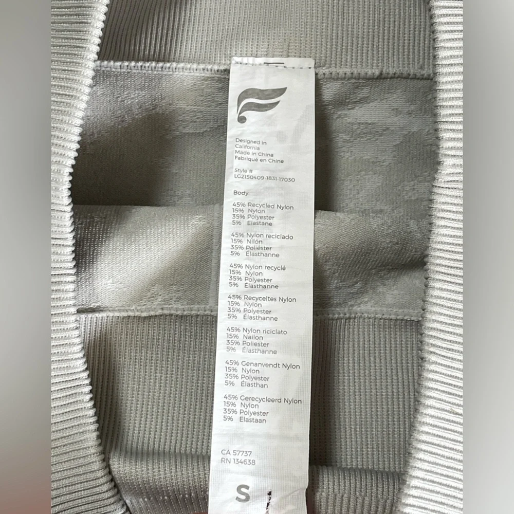 Fabletics High-Waisted Seamless Mist Legging Light Grey & White Size Small - Picture 6 of 9